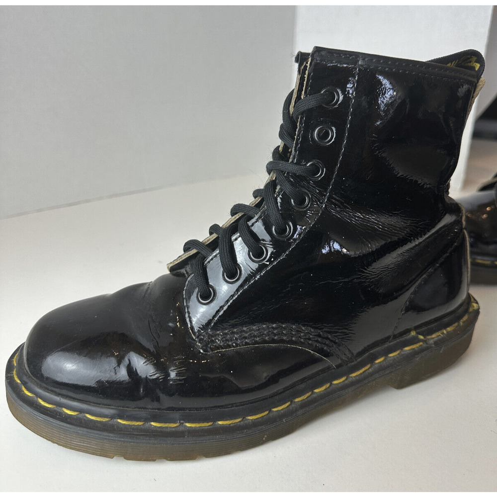 Doc Dr. Martens Shiny Patent Leather Boots Black Lace Sz 8 Moto Grunge *Flawed - Picture 4 of 16